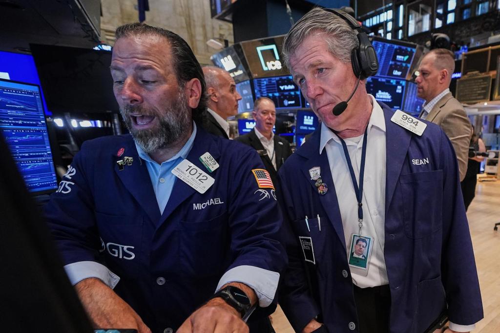 US stocks drift ahead of the Fed's announcement on interest rates