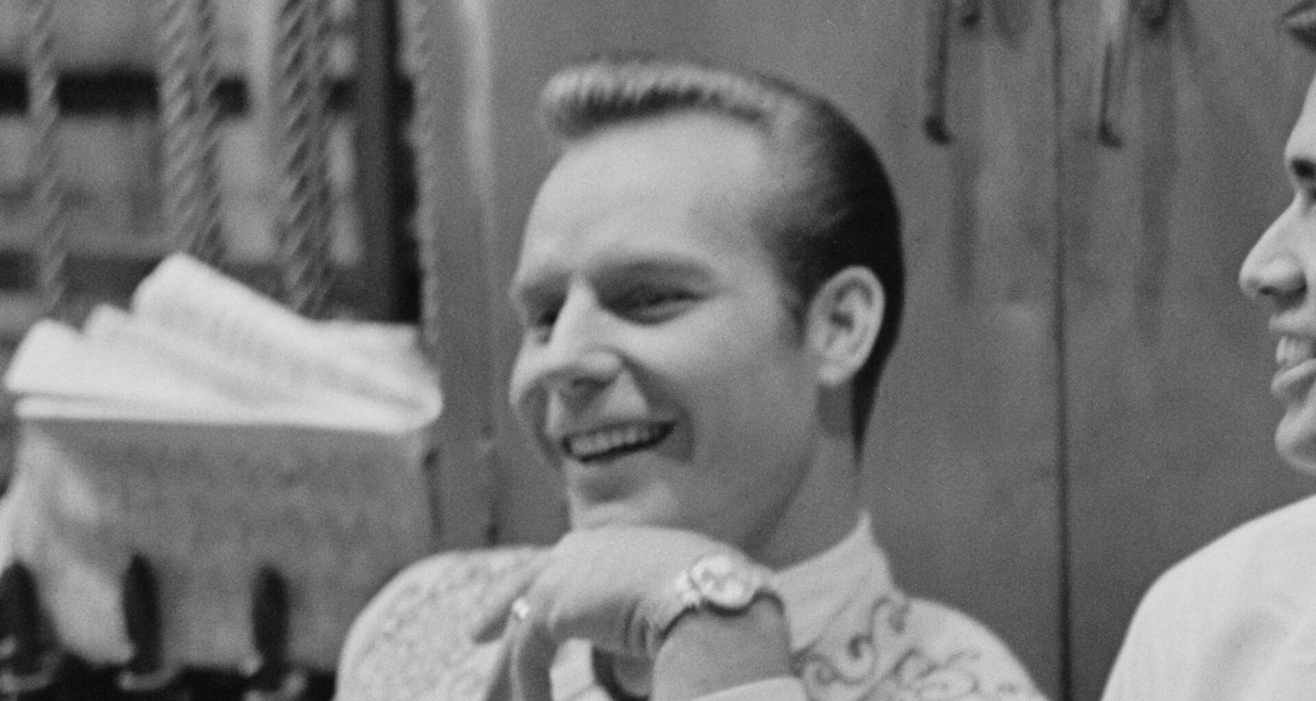 Born in Oklahoma 90 Years Ago, the Bassist Who Took Merle Haggard’s Place Behind Buck Owens and Helped Shape the Bakersfield Sound