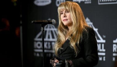 Stevie Nicks honors physician with USC gift – NBC Los Angeles