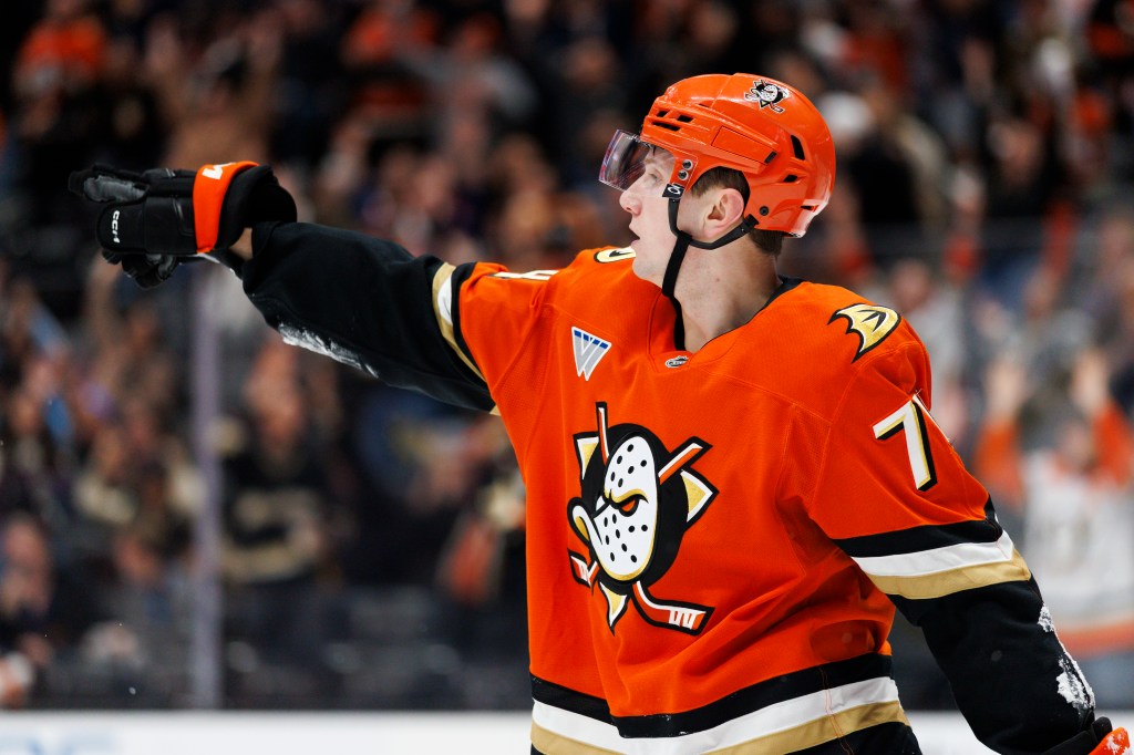 Ducks sign Ian Moore to a 2-year contract extension – Orange County Register