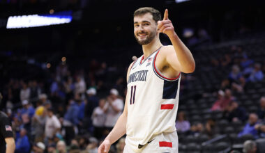 Sacramento Kings trade for 29th pick, select Alex Karaban