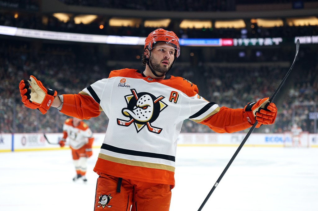 Ducks trade Mason McTavish for two 1st-round picks – Orange County Register