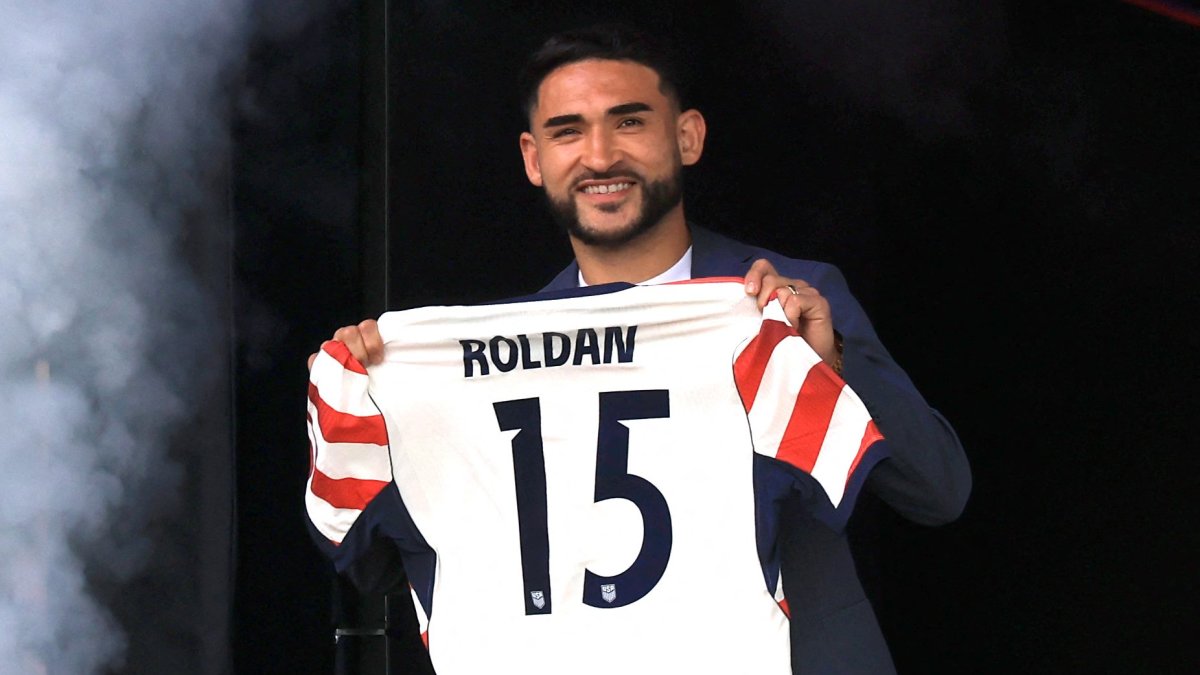 Why Cristian Roldan chose to play for the USMNT at the World Cup – NBC Los Angeles