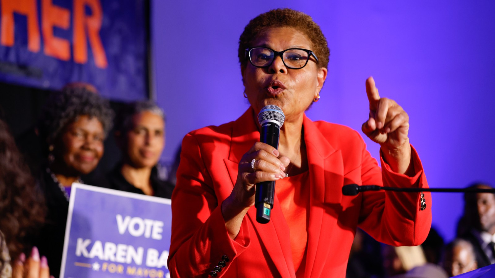 Los Angeles Mayor Karen Bass Advances to November Runoff Election