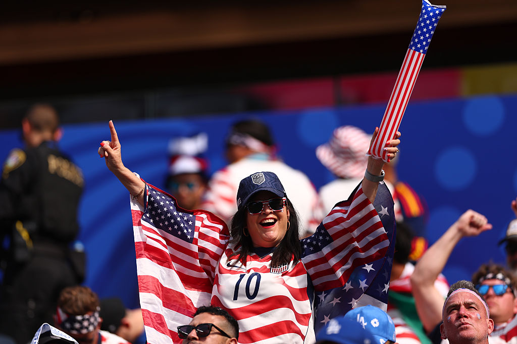 LOS ANGELES, CALIFORNIA – JUNE 12: A fan of United States shows their support before the FIFA World Cup 2026 Group D match between USA and Paraguay at Los Angeles Stadium on June 12, 2026 in Los Angeles, California. (Photo by Dean Mouhtaropoulos/Getty Images)