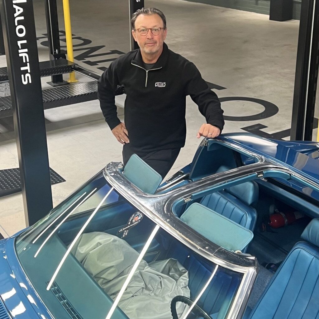 Gillie’s Auto Lounge serves a community driven by a love of classic cars – San Diego Union-Tribune