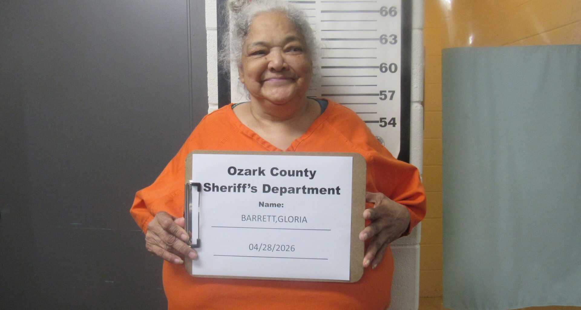 Bakersfield woman arrested on active felony warrant