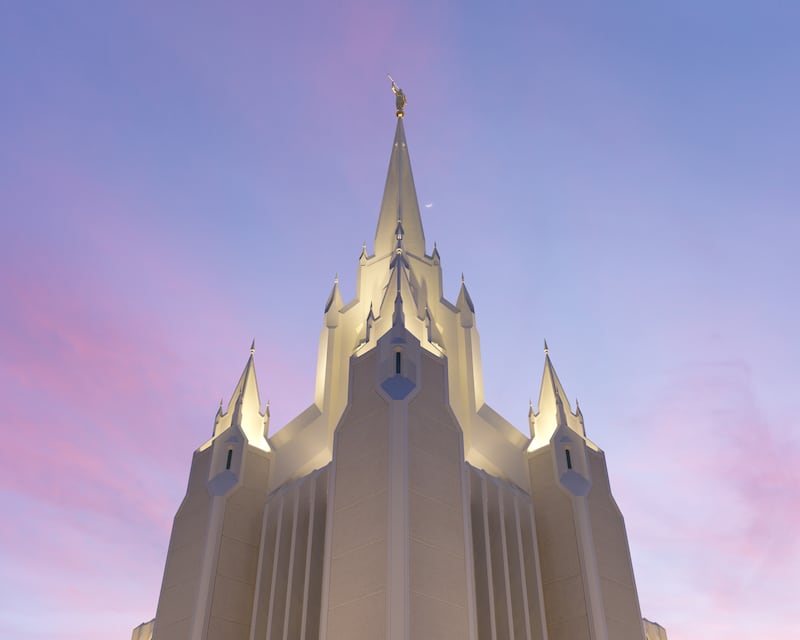 The San Diego California Temple illuminated.