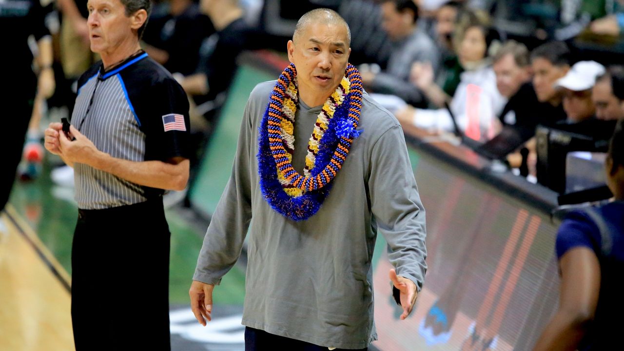 Then-Cal State Fullerton head coach Jeff Harada instructed his team against Hawaii at the Stan Sheriff Center on Feb. 1, 2024.