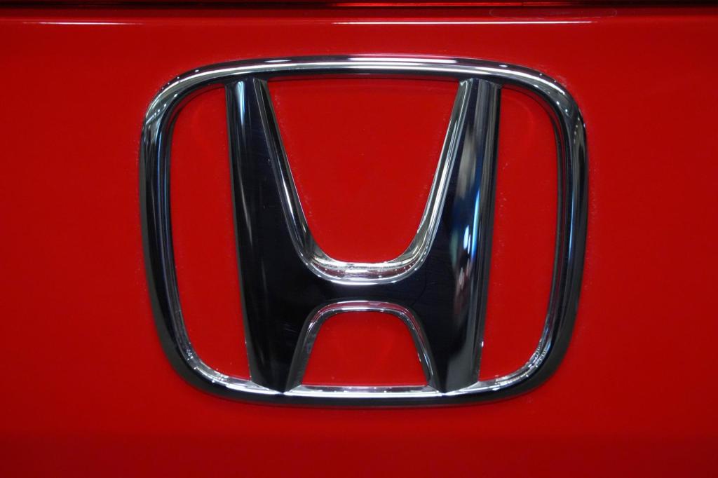 Honda recalls 880K cars due to problem with rear suspension components