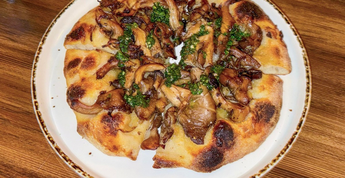 Review: Spain Is Just a Dinner Away at Los Feliz’s Casa Leo
