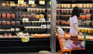 Anaheim to Consider Mandating Staffing at Self-Checkout Stands