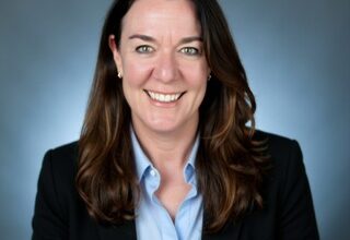 Oakland school district official Monica Thomas is named Santa Rosa City Schools' new superintendent