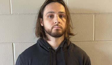 Catastrophic Palisades fire was set out of a yearning for ‘revenge on society’, prosecutor says as arson trial begins in LA – Daily News