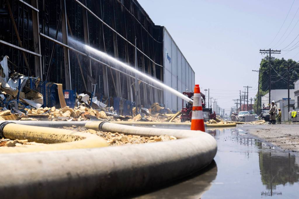 LAFD inches closer to handing fire-damaged Boyle Heights warehouse back to company – Pasadena Star News