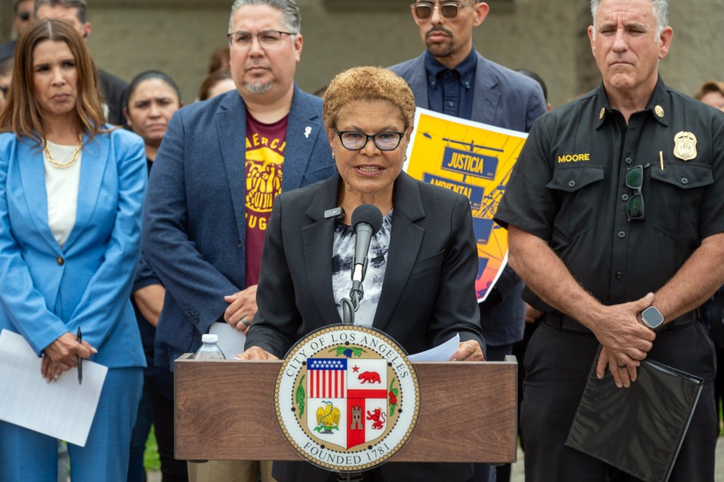 Mayor Bass secures resources to fuel action plan for mammoth Boyle Heights fire cleanup – Whittier Daily News