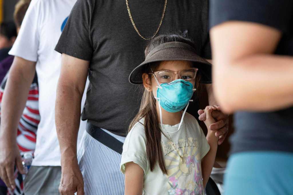 Clinic, county bring free care to hundreds of blue-collar residents in smoke-steeped Boyle Heights – Daily News