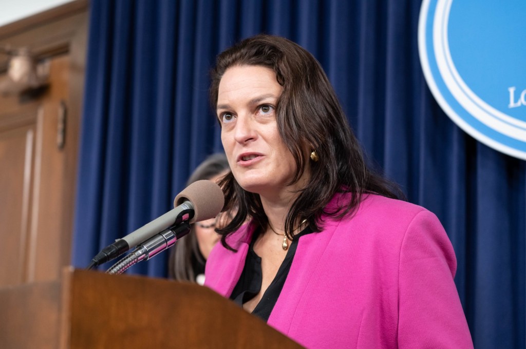 LA Council Looks to Reinstate 2022 Ban on Oil Drilling Citywide – Daily News