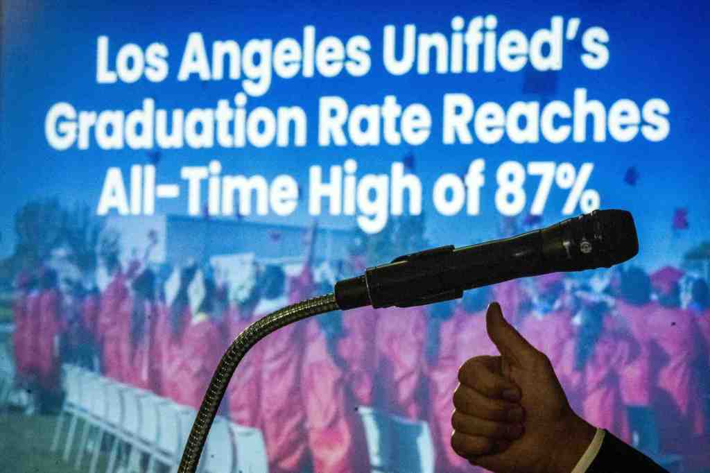 In California, many voters see no party worth rooting for – San Diego Union-Tribune