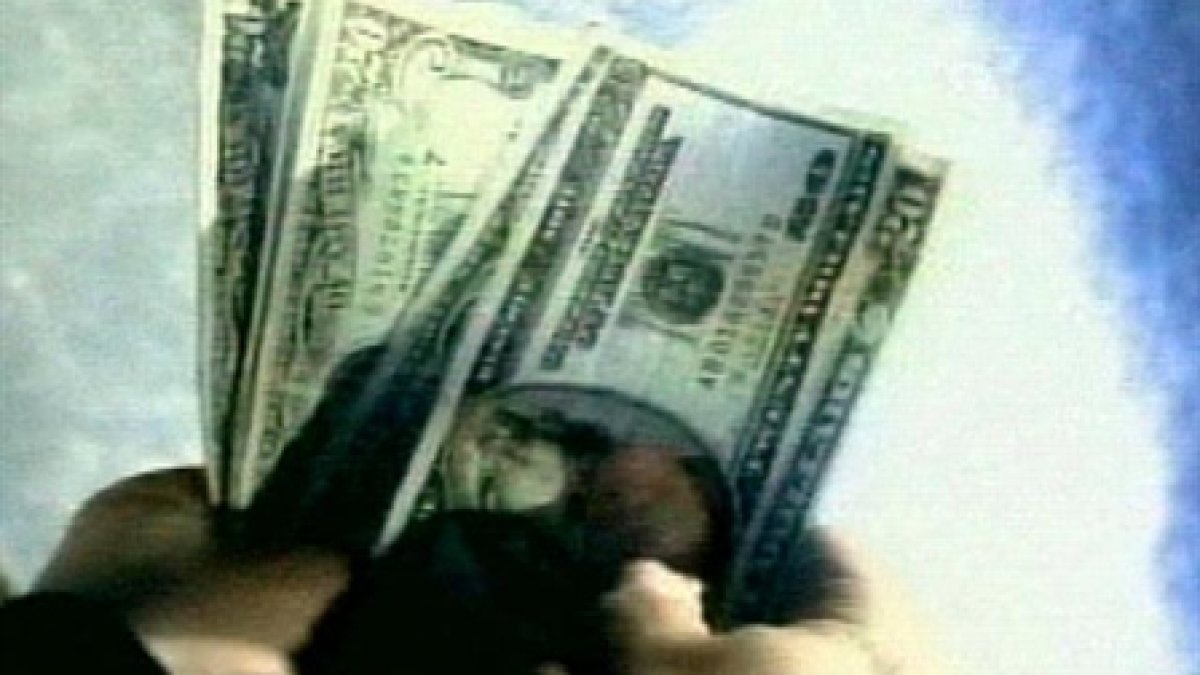 Escondido man loses $177K in scam, seeks stronger bank safeguards – NBC 7 San Diego