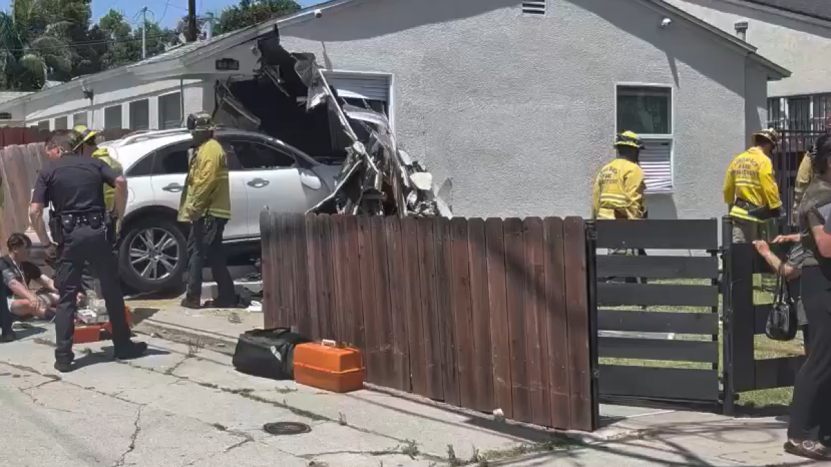 2 injured when SUV crashes into Long Beach house – NBC Los Angeles
