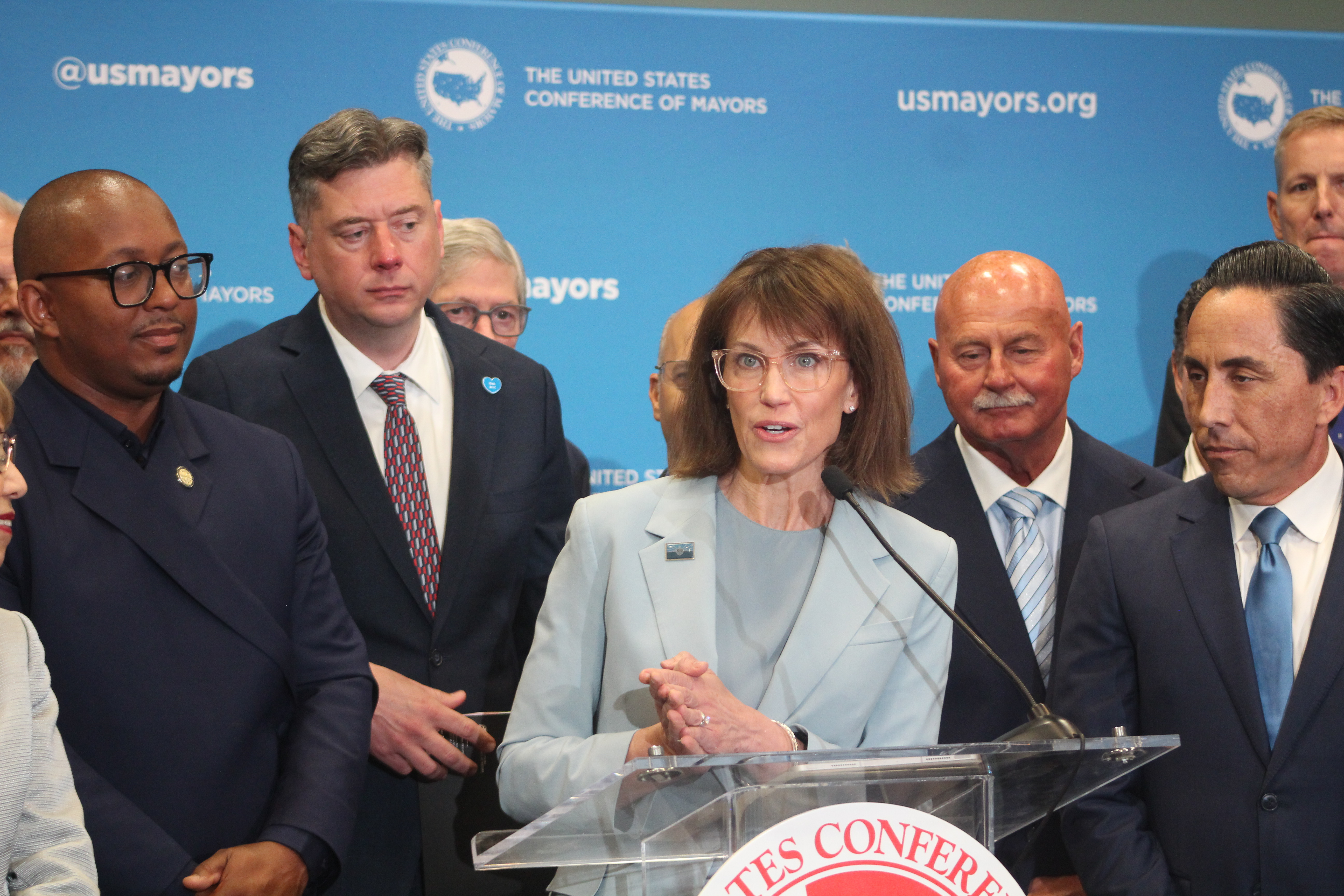 Lincoln, Nebraska, Mayor and USCM Second Vice President Leirion Gaylor...