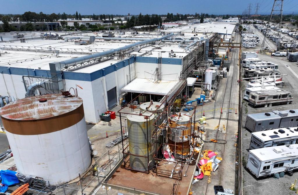 Help center opens to assist businesses with SBA loan requests in Garden Grove chemical threat – Orange County Register