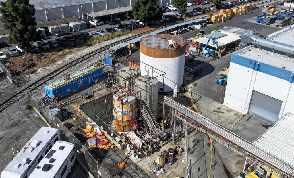 Odor possible — chemical getting removed at GKN Aerospace in Garden Grove – San Gabriel Valley Tribune