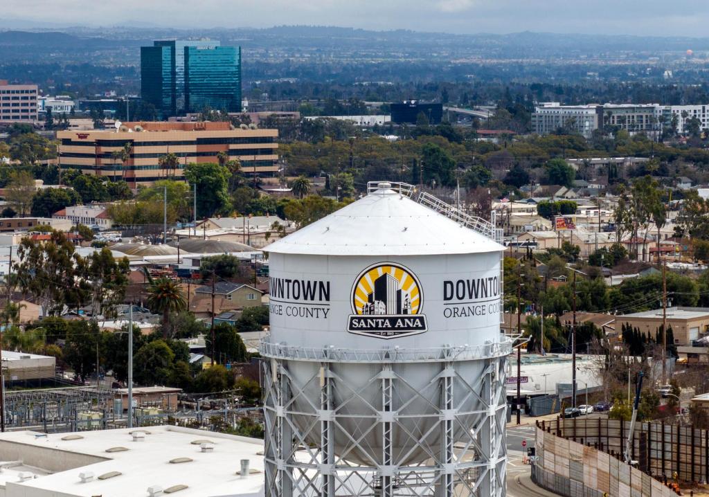 Santa Ana officials and residents mobilize against proposed adult reentry facility – Orange County Register