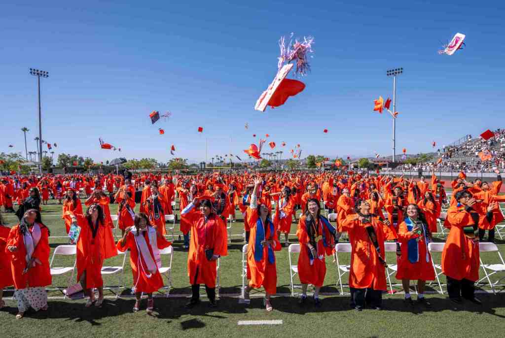 Orange County students: You may have some extra scholarship money available – Orange County Register
