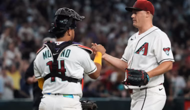 Pavin Smith's 1st homer of the season lifts the Diamondbacks over the Angels 4-3