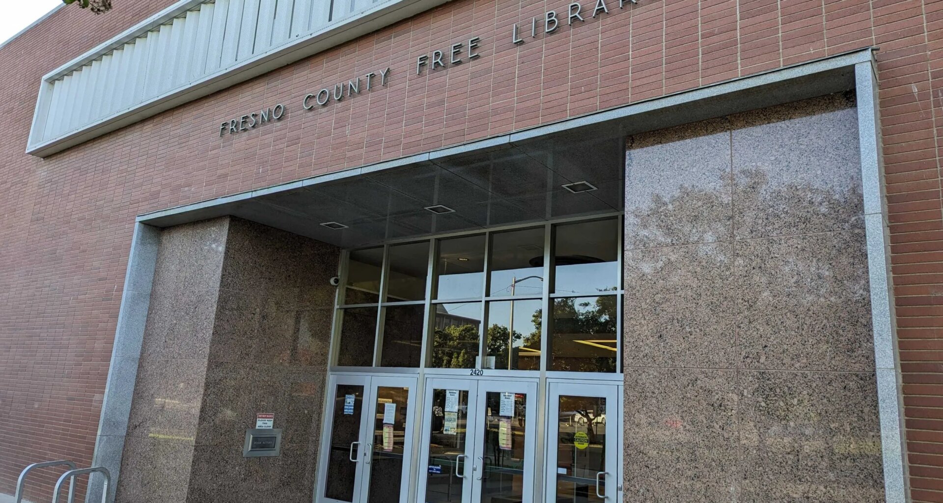 Fresno County to study privatizing its libraries