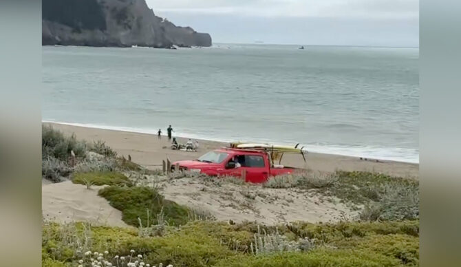 Authorities stressed that rocky areas can be dangerous, whether there is a beach hazards statement or not. Photo: SFFD // X