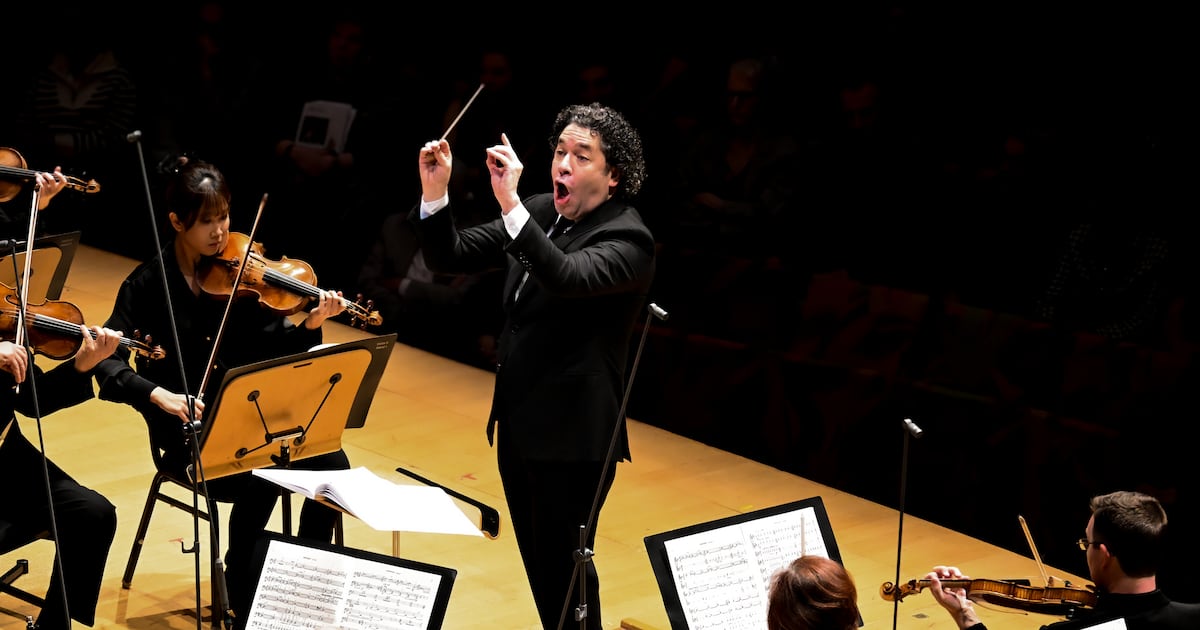 Gustavo Dudamel’s final concert series as LA Phil’s music director at the Walt Disney Concert Hall – Annenberg Media