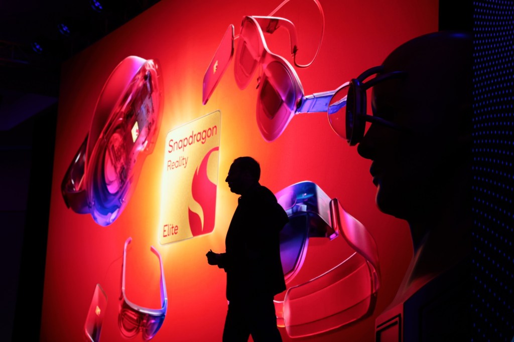 Robo firefighters, holographic assistants and universal remotes: Inside the Augmented World Expo – San Diego Union-Tribune