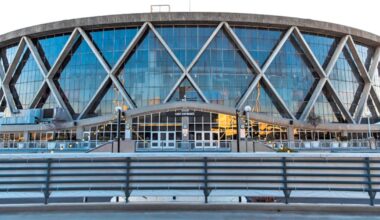 Legends Global makes bid for Oakland Arena, joining rival bid