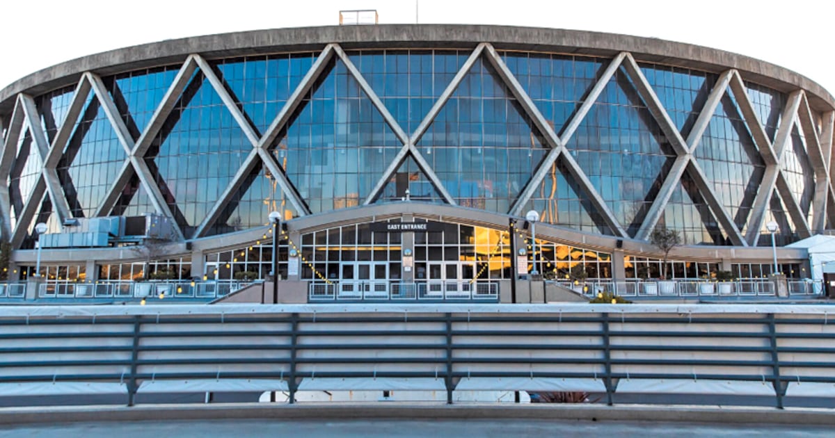 Legends Global makes bid for Oakland Arena, joining rival bid