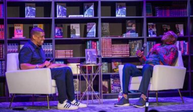 Dusty Baker discusses his memoir at Kevin Johnson event
