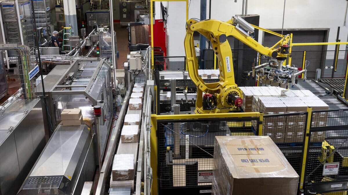 Shuttered West Sacramento bottling plant restarts production