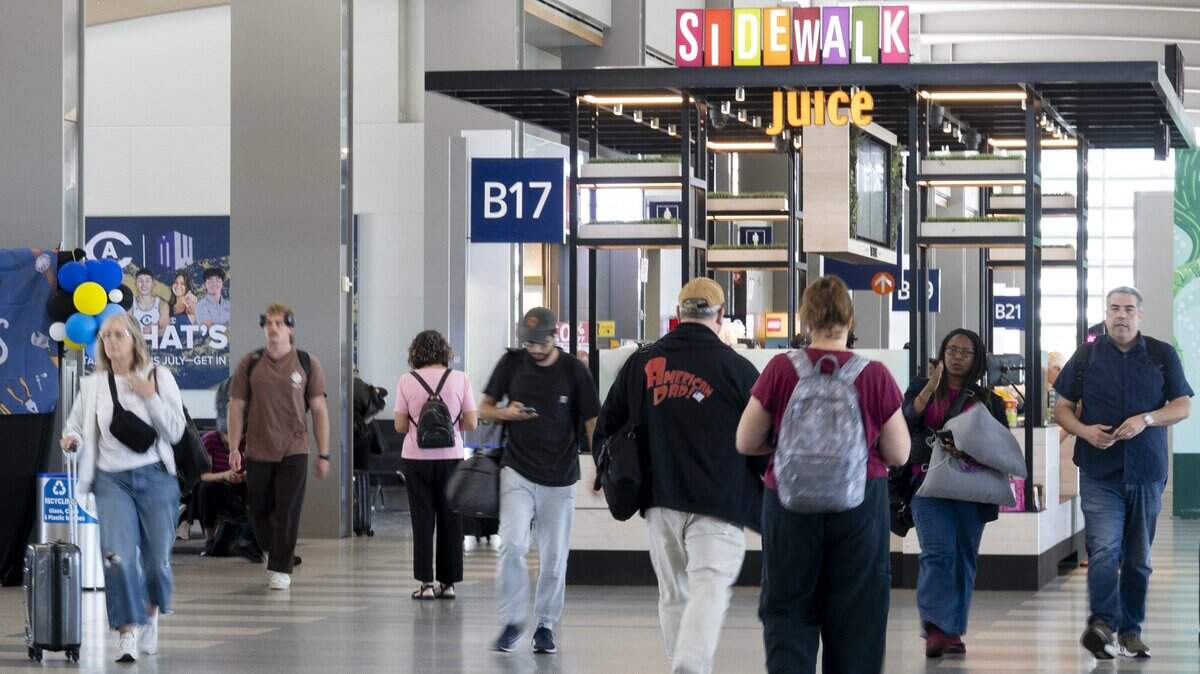 Musician says Southwest agent wouldn’t allow guitar on flight