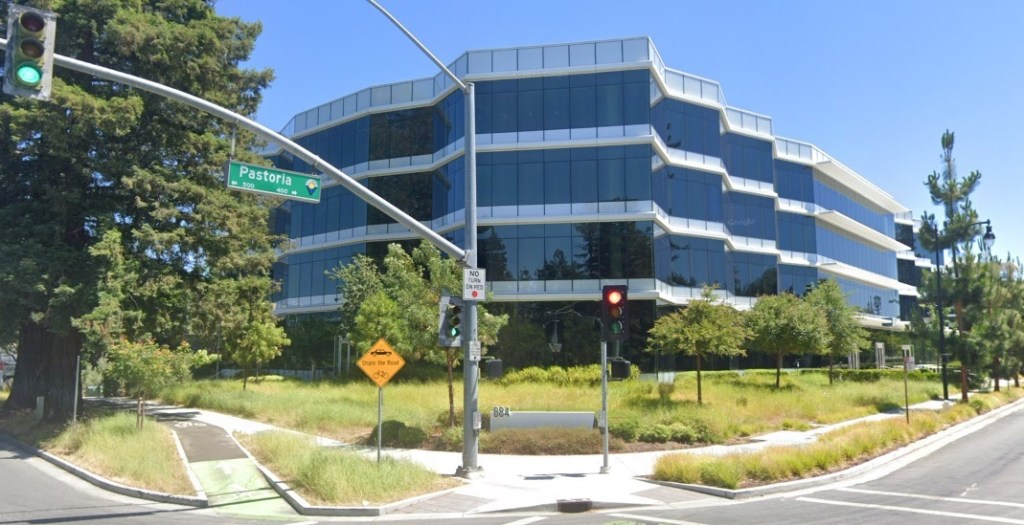 Apple buys Sunnyvale office building as tech titan widens footprint