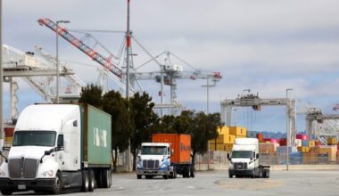 Letters: Trump forces taxpayers to bail out Oakland coal project
