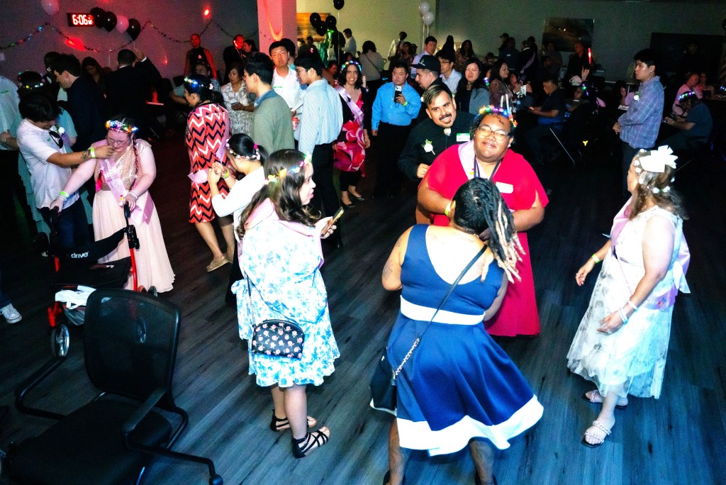 Special needs adults have a fun night at Crystal Ball Dance – The Mercury News