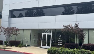 San Jose office building is bought at low price as market stays shaky
