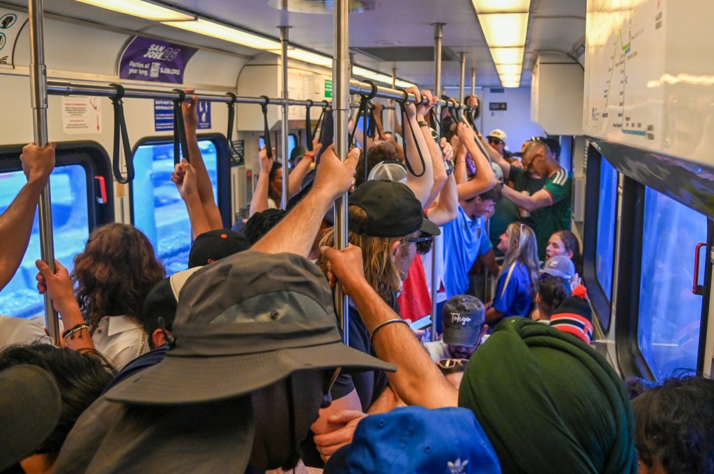 World Cup fans find connection and convenience on VTA light rail – The Mercury News
