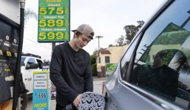 Gas prices in San Diego and rest of California vary from one station to another — and the differences are stark – San Diego Union-Tribune