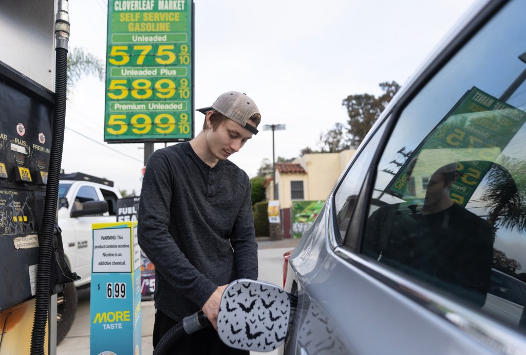 Gas prices in San Diego and rest of California vary from one station to another — and the differences are stark – San Diego Union-Tribune