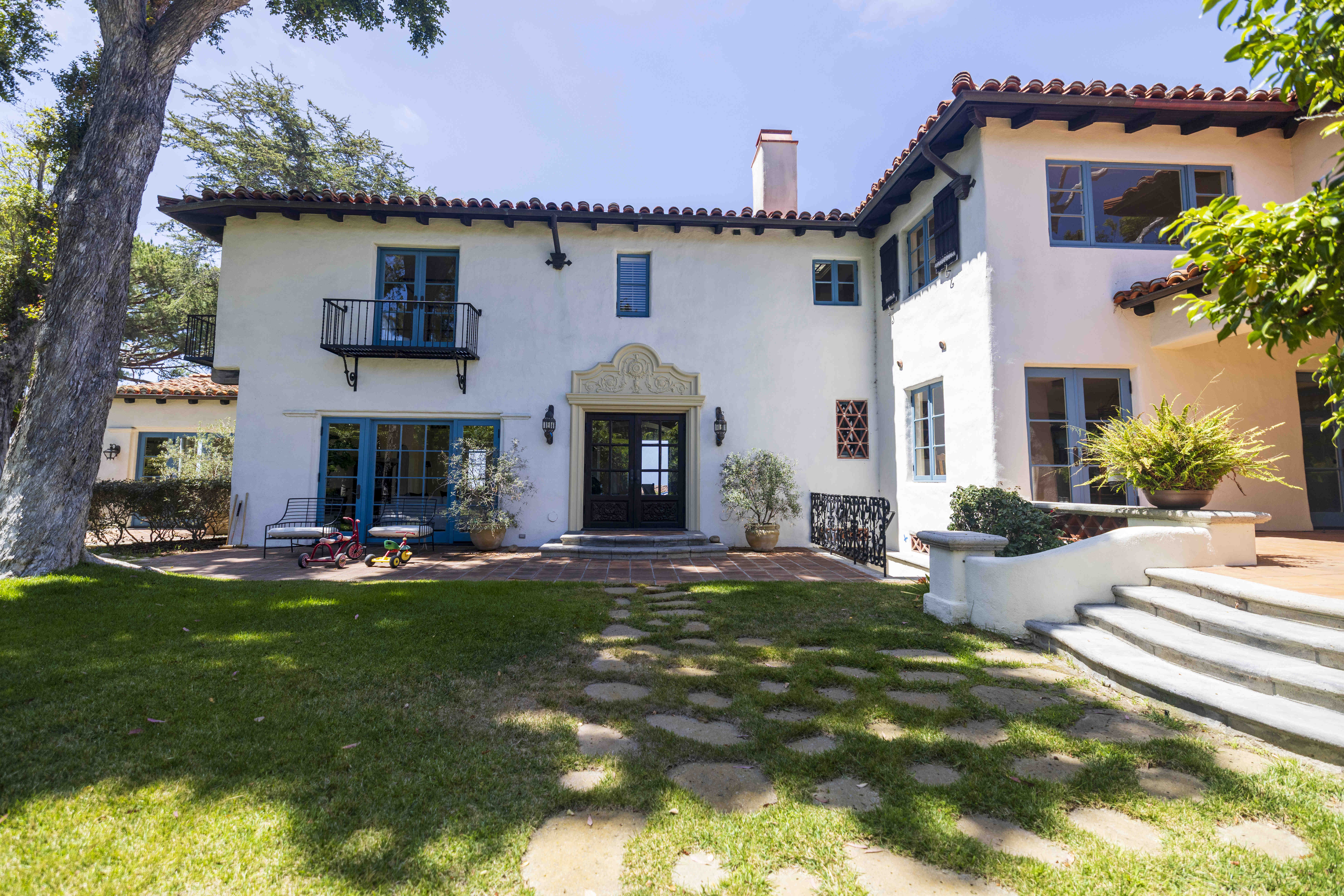The backyard of 1205 Muirlands Drive. (Meg McLaughlin / The...
