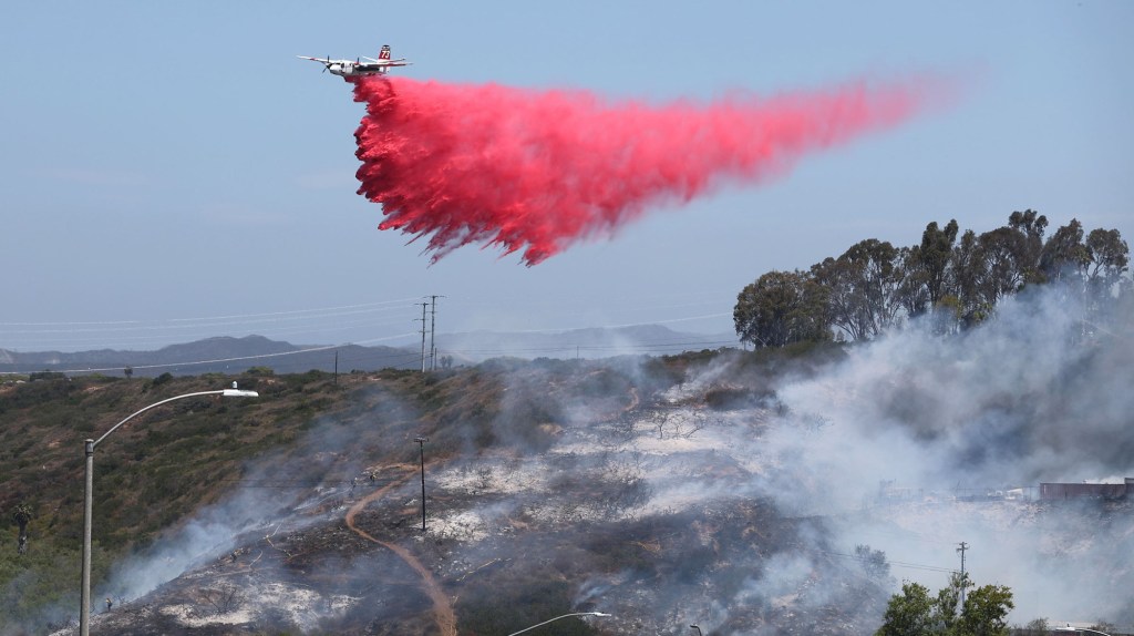 Fire near Oceanside Airport reported 80% contained, evacuation orders downgraded to warnings – San Diego Union-Tribune