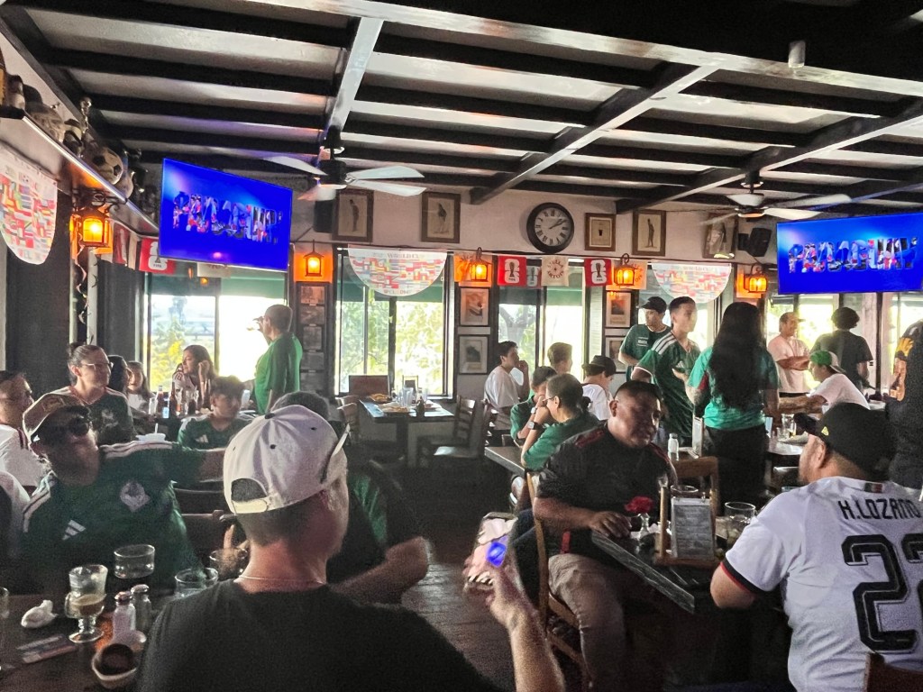 San Diego pub named top sports bar in U.S. by Yelp reviewers – San Diego Union-Tribune